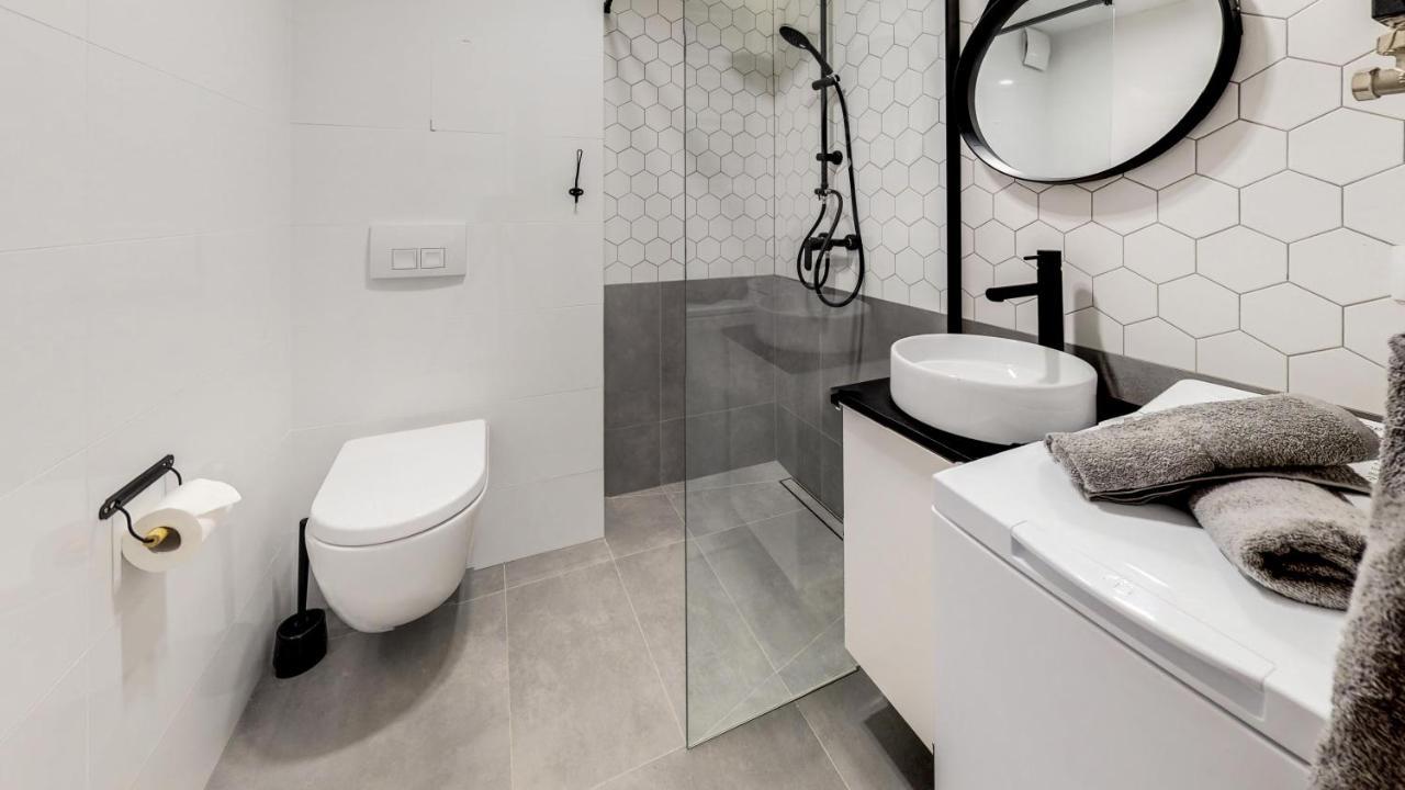 Basesopot Apartment Bagian luar foto